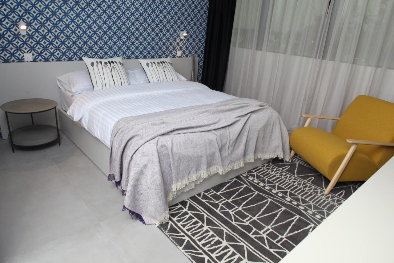 Hotel Cubis เลนดาวา ภายนอก รูปภาพ