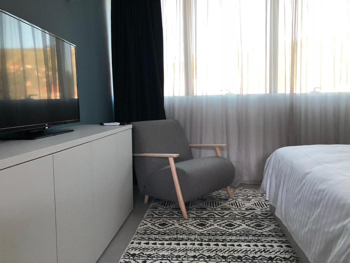 Hotel Cubis เลนดาวา ภายนอก รูปภาพ