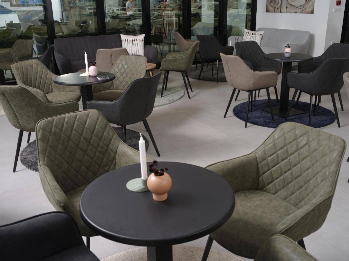 Hotel Cubis เลนดาวา ภายนอก รูปภาพ